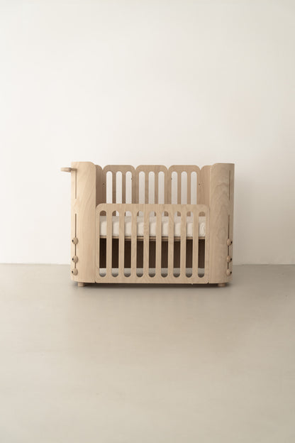 The 4-in-1 Convertible Crib that grows with your child
